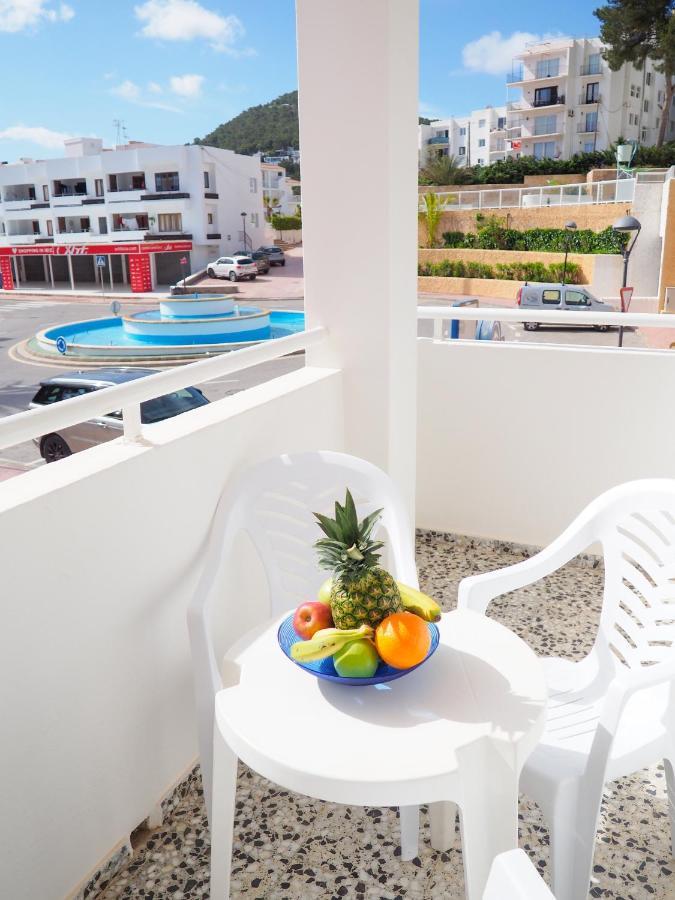 Apartamentos Cala Llonga Кала-Льонга Екстер'єр фото