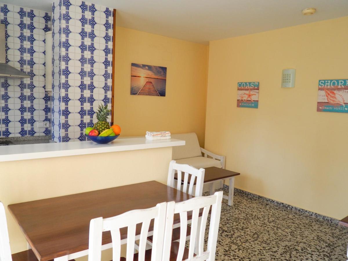 Apartamentos Cala Llonga Кала-Льонга Екстер'єр фото